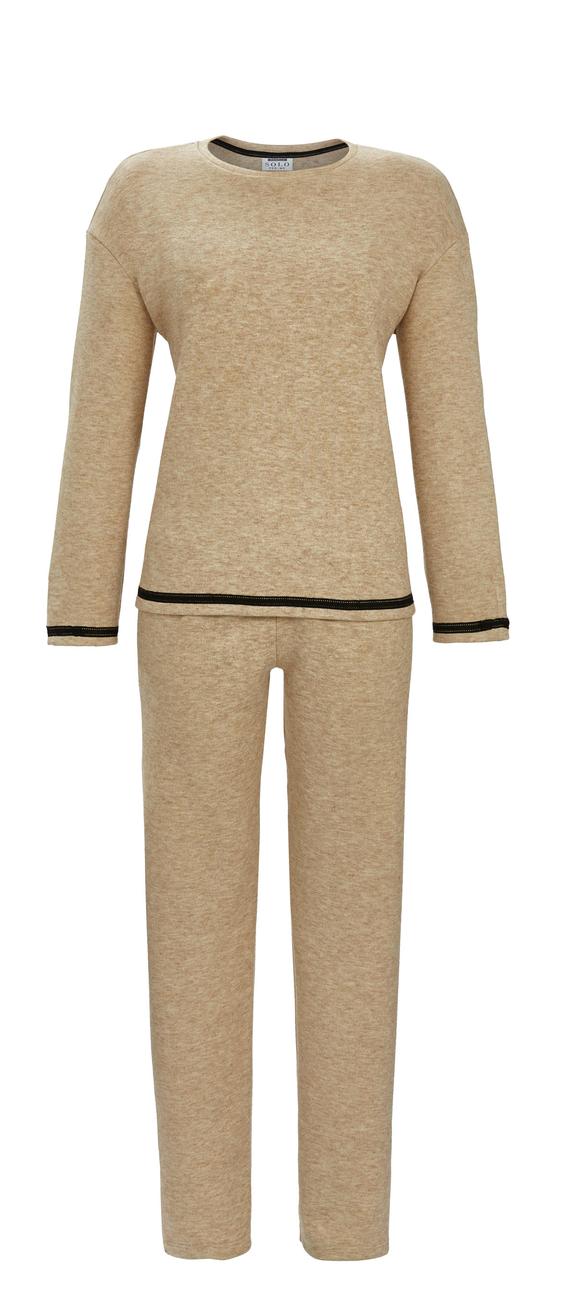 Anzug aus Strickware